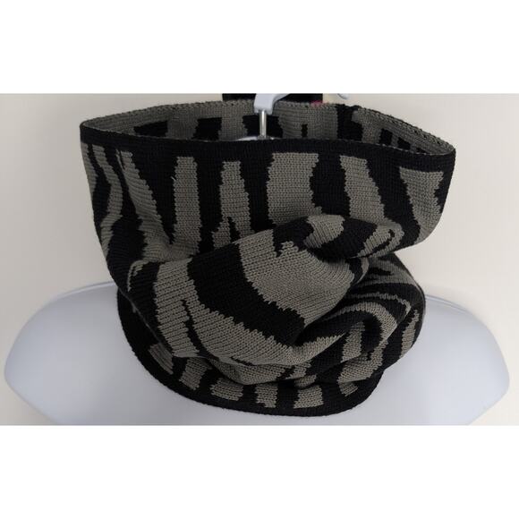 Zella Knit Neck Gaiter Scarf - Picture 9 of 10